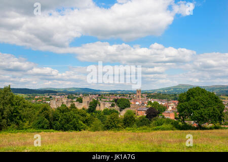 Ludlow gesehen von Whitcliffe Common, Shropshire. Stockfoto