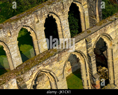 Die Ruinen des Ashby De La Zouch Castle in Leicestershire England UK eine mittelalterliche Festung, erbaut im 11. Jahrhundert. Stockfoto