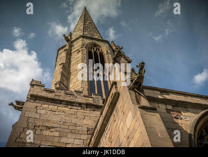 York Minster Cathedral, niedrigen Winkel Ansicht, North Yorkshire, England, UK Stockfoto