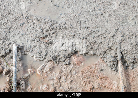 Textur von fertig gemischten Beton-Zement-Mörtel. Sand und Zement Estrich. Stockfoto