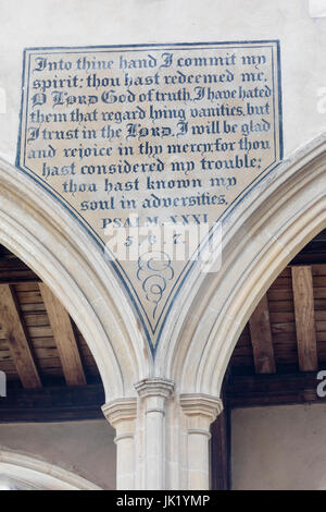 Innere besichtigen von St Mary the Virgin Church in Wiveton, Norfolk Stockfoto