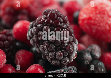 Gemischte bunte gefrorenes Obst Stockfoto