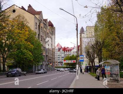 Wyborg, Russland - 16. Oktober 2016. Blick auf die Hauptstraße im Herbst in Wyborg, Russland. Vyborg ist ein wichtiger Verkehrsknotenpunkt in der Nordwest-region Stockfoto