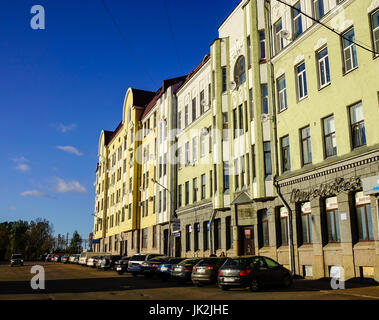 Wyborg, Russland - 5. Oktober 2016. Eine alte Wohnung an sonniger Tag in Wyborg, Russland. Vyborg ist 174km nordwestlich von Sankt Petersburg und nur 30km von der Finni Stockfoto