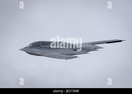 Northrop Grumman B-2 Spirit Stealth Bomber flypast International Air Tattoo in Fairford 2017 Stockfoto