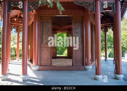 Sydney, New South Wales, Australien-November 18,2016: Im chinesischen Stil Pavillon mit Ornamente am Chinese Garden of Friendship in Sydney, Australien. Stockfoto