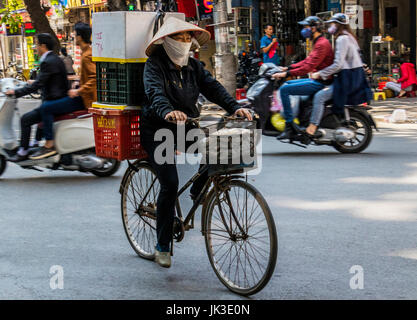 Leben auf den Straßen von Hanoi Vietnam Stockfoto