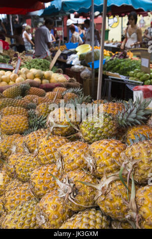 Frankreich, Réunion, Saint-Paul, direkt am Meer-Markt, Ananas Stockfoto