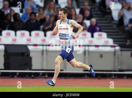 Der Brite James Hamilton auf seinem Weg auf dem dritten Platz in der Männer 800m T20 Runde 1 Heat 1 tagsüber acht der 2017 Para Leichtathletik-Weltmeisterschaften in London Stadion. Stockfoto