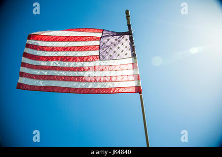 Amerikanische Flagge im Wind wehen Stockfoto