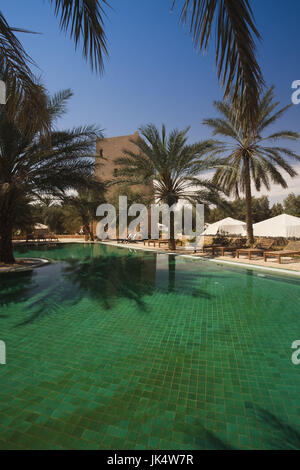 Tunesien, Ksour Bereich, Ksar Ghilane, Hotel Pansea, Schwimmbad Stockfoto