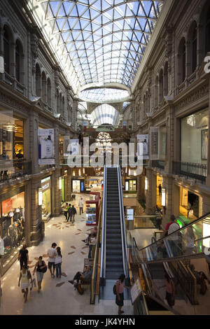 Argentinien, Buenos Aires, Galerias Pacifico Einkaufszentrum, Innenraum Stockfoto