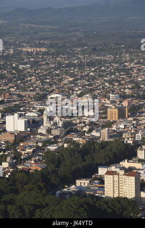 Provinz Salta, Argentinien, Salta, Anzeigen von Cerro San Bernardo, Sonnenaufgang Stockfoto