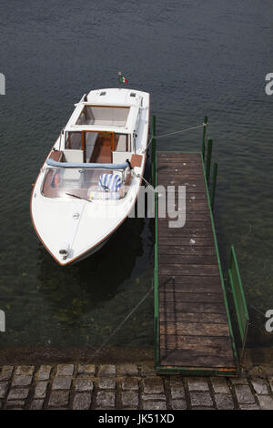 Italien, Lombardei, Seen, Comer See, Varenna, Wasser Taxi und pier Stockfoto