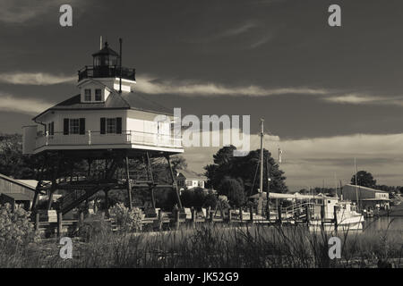 USA, Maryland, Western Shore der Chesapeake Bay, Solomons, Calvert Marine Museum und Drum Point Lighthouse, Schraube-Haufen Design, b.1883 Stockfoto