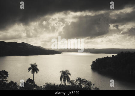 Puerto Rico, Nordküste, San Sebastian, Lago de Guajataca See, erhöht, Ansicht Stockfoto