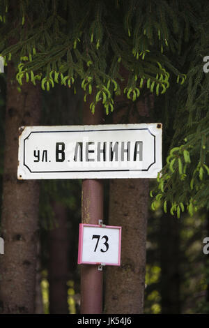 Litauen, südlichen Litauen, Grutas Grutas Park, Skulpturenpark des ehemaligen kommunistischen Ära Skulpturen melden für Lenin-Straße Stockfoto