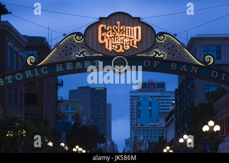 USA, California, San Diego, Gaslight Quarter Zeichen, 5th Avenue Stockfoto