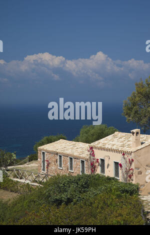 Italien, Sardinien, Sarrabus Gebiet, Capitana, Klippe Nebenhaus Stockfoto