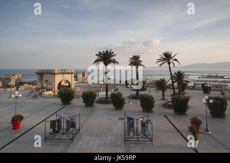 Italien, Sardinien, Cagliari, Il Castello alte Stadt, Bastione San Remy, Sonnenuntergang Stockfoto