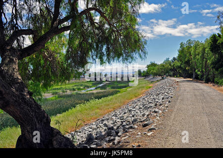 Alameda Creek, Regional Trail, 880 Autobahn Überführung, U Union City, Kalifornien USA Stockfoto