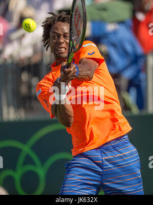 KEY BISCAYNE, FL - März 29: Gael Monfils (FRA) in Aktion hier Niederlagen Jo-Wilfried Tsonga (FRA) 64 76(4) bei den 2015 Miami Open im Crandon Tennis Center in Key Biscayne, Florida.  Fotograf Andrew Patron/MediaPunch Stockfoto