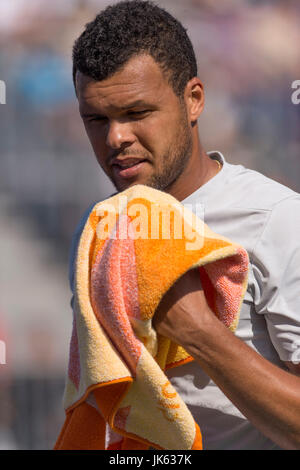 KEY BISCAYNE, FL - März 29: Jo-Wilfried Tsonga (FRA) in Aktion hier verliert gegen Gael Monfils (FRA) 46 67(4) bei den 2015 Miami Open im Crandon Tennis Center in Key Biscayne, Florida.  Fotograf Andrew Patron/MediaPunch Stockfoto