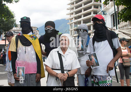 Caracas, Venezuela. 22. Juli 2017. Venezolanische Proteste gegen Nicolas Maduro in Caracas Credit: Luis Molina/Alamy Live News Stockfoto