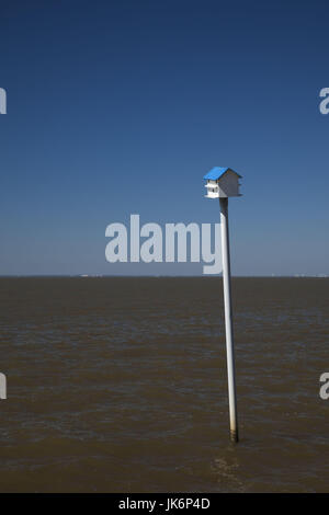 USA, Alabama, Fairhope, Vogelhäuschen auf Mobile Bay Stockfoto