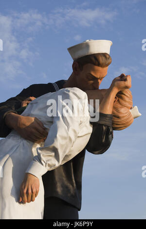 USA, Florida, Sarasota, Skulptur bedingungslose Kapitulation von J. Seward Johnson, Waterfront Stockfoto