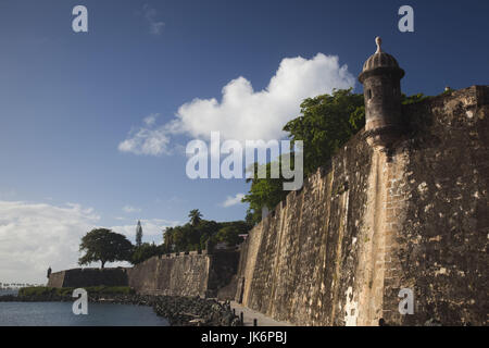 Puerto Rico, San Juan, Old San Juan, Wachturm von Puerta de San Juan Tor Stockfoto