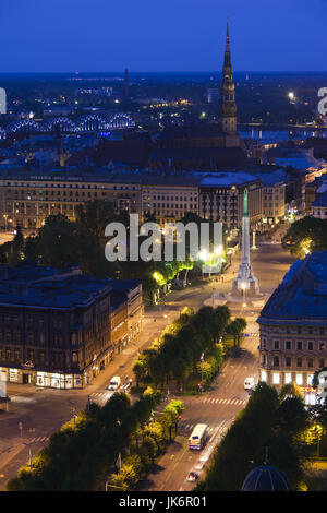 Lettland, Riga, erhöhten Blick auf die Altstadt von Riga, Vecriga, Abend Stockfoto