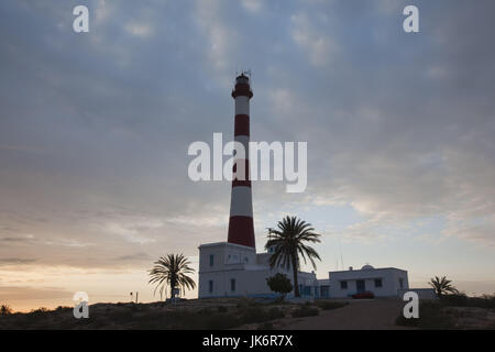 Tunesien, Insel Djerba, Houmt Souq, Sidi Mahres Strand, Taguermes Leuchtturm, dawn Stockfoto