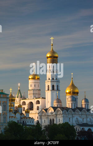 Russland, Oblast Moskau, Kreml, Moskau Kremlin Kirchen, Sonnenuntergang Stockfoto