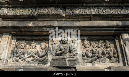 Relief auf Prambanan-Tempel, Kecamatan Prambanan, Daerah Istimewa Yogyakarta, Java Tengah, Java, Indonesien Stockfoto