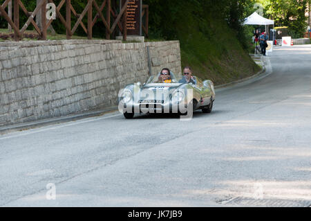 LOTUS ELF HÖHEPUNKT 1956 auf einem alten Rennwagen Rallye Mille Miglia 2017 Stockfoto