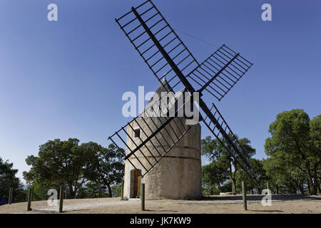 Windmil in Ramatuelle, Provence Stockfoto