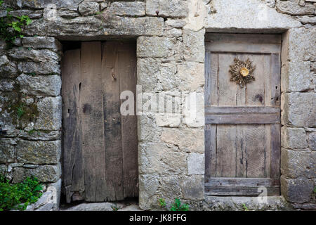 Frankreich, Region Midi-Pyrénées, Aveyron Abteilung, La Couvertoirade Stadt Gebäude detail Stockfoto