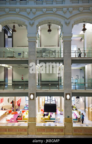 Spanien, Madrid, Plaza De La Cibeles, Palacio de Communicaciones, einmal die weltweit größte Postamt in den Ausstellungsraum El Centro, innen renoviert Stockfoto