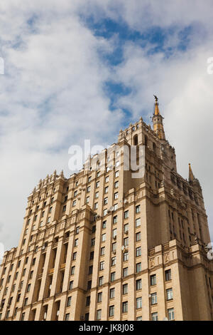 Presnya-Gebiet, eines der sieben Schwestern Stalins Gebäude am Kudrinskaya-Platz, Moskau, Oblast Moskau, Russland Stockfoto