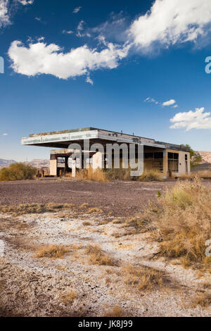 USA, Nevada, Great Basin, Beatty, verlassene Tankstelle Stockfoto