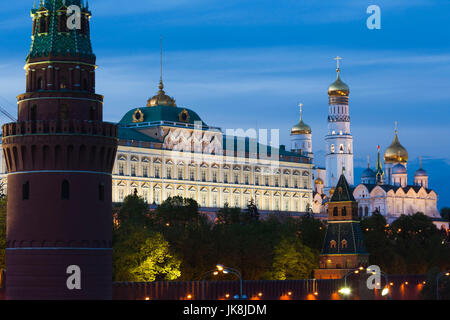 Russland, Moskauer Oblast Moskau, Kreml, Abend Blick von der Moskwa Stockfoto