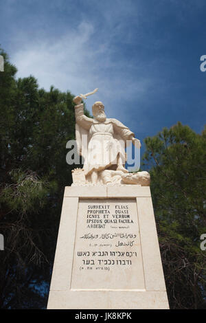 Israel, Nordküste, Daliyat al-Karmel, Karmeliter Kloster von Saint Elias, Statue des Heiligen Elias Stockfoto