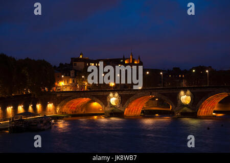 Frankreich, Region Midi-Pyrénées, Departement Haute-Garonne, Toulouse, Pont Neuf Brücke, Abend Stockfoto