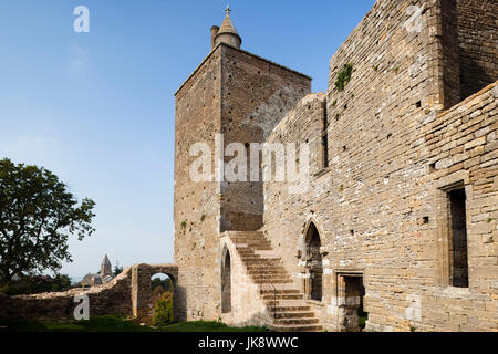 Frankreich, Region Departement Saone-et-Loire, Burgund, Maconnais Bereich, Brancion, Schloss außen Stockfoto