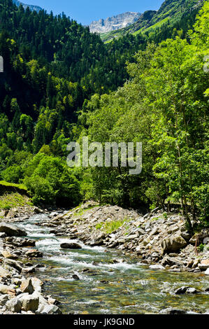 Die Berge der hohen Pyrenäen, Vallee du Lys, Bagnères-de-Luchon Hautes-Pyrenäen, Occitanie, Frankreich Stockfoto