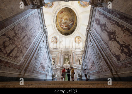 Royal Palace (Reggia Di Caserta) die Treppe von Ehre, Kampanien, Italien Stockfoto