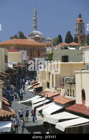 Griechenland, Rhodos, Rhodos-Stadt, Stadtbild, Altstadt, Einkaufsstraße, Touristen, Stockfoto