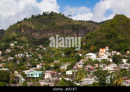 St. Vincent und die Grenadinen, St. Vincent, Leeward Coast, Barrouallie, erhöhten Blick auf die Stadt Stockfoto