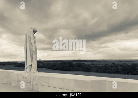 Frankreich, Region Nord-Pas de Calais, Pas-De-Calais-Abteilung, Vimy, Vimy Ridge National Historic Site of Canada, World War ein Schlachtfeld und Denkmal für die kanadischen Truppen Vimy Ridge Mounument entworfen von Walter Seymour Allward Stockfoto